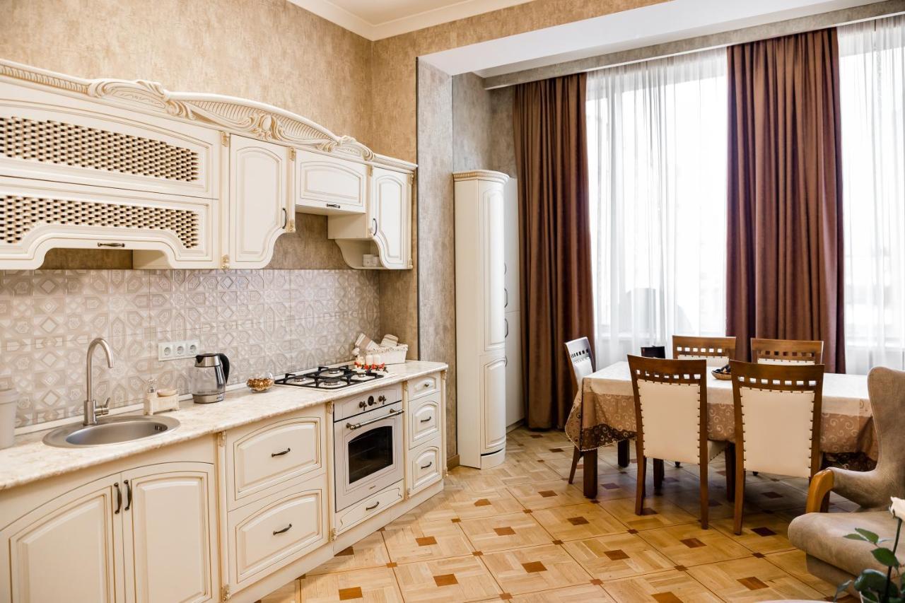 Dat Exx Apartments On Marjanishvili Тбилиси Экстерьер фото